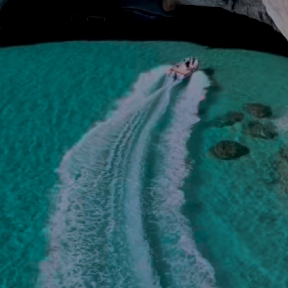 Meet your Posher, Lorraine